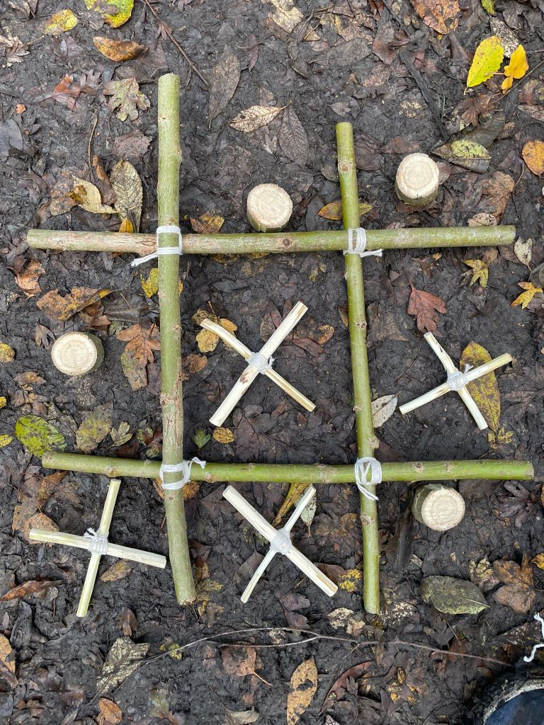 Noughts & crosses